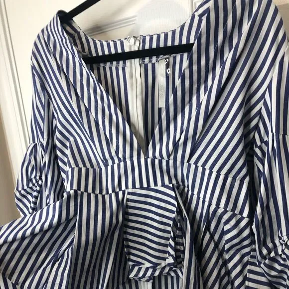 Avec long sleeve blue and white striped ruffled blouse, size large - Picture 8 of 15